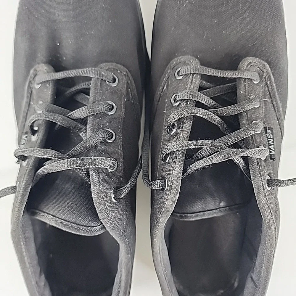 Vans Atwood Deluxe Sneakers Women's 10 Black On Black Low‎ Top Lace Up Skater